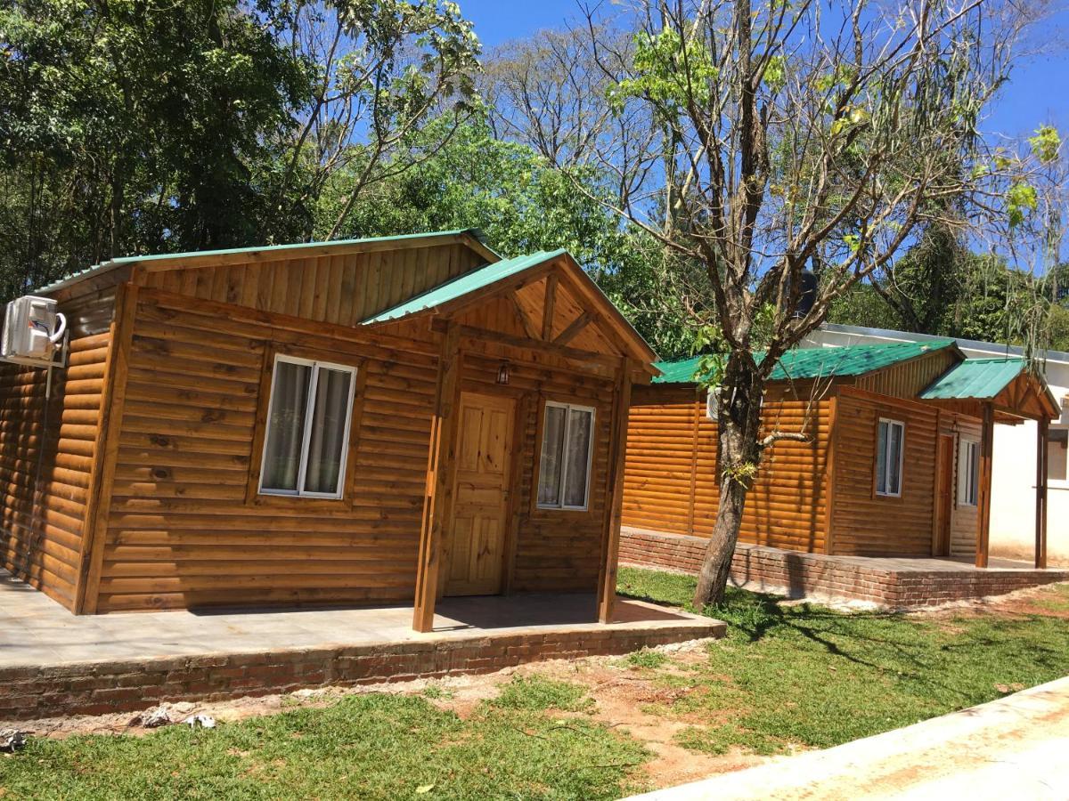 Posada Enki Puerto Iguazú Zewnętrze zdjęcie